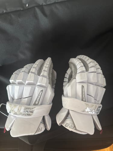 STX Surgeon RZR2 Lacrosse Gloves (Used)