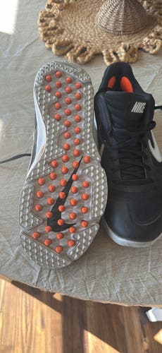 Black Men's Size M 10.5 (W 11.5) Adult Nike Alpha Huarache Elite 2 Low Top Turf Cleats (Used)