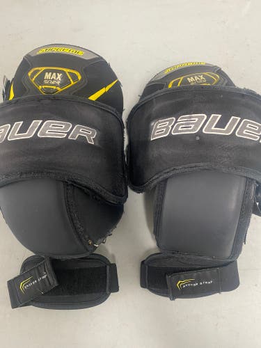 Bauer Supreme goalie knee pads