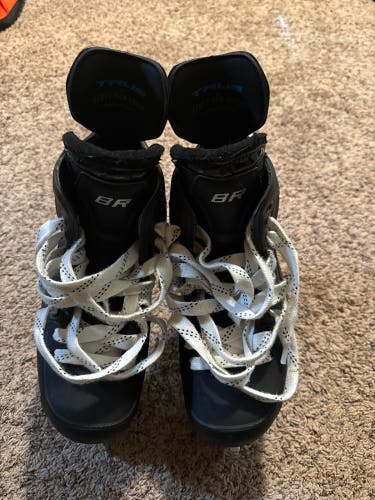 Black True TF9 Hockey Skates Regular Width 7.5 (Used 5 times)