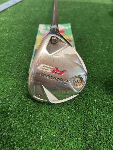 TaylorMade R9 17* Degree 4 Wood Graphite Regular Shaft