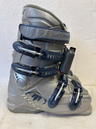 Mondo 24 & 24.5 Tecnica  Entryx 3 Ski Boots (Used)
