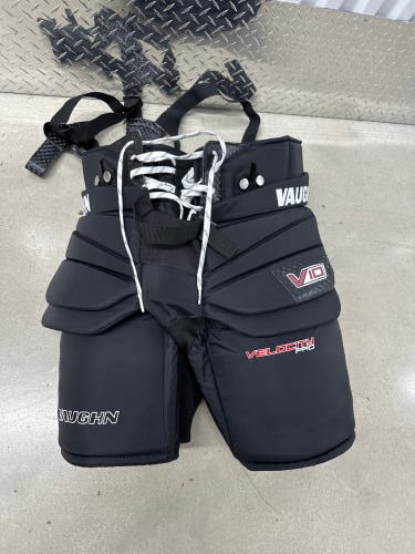 Senior Medium Vaughn Velocity V10 Hockey Goalie Pants (Used)