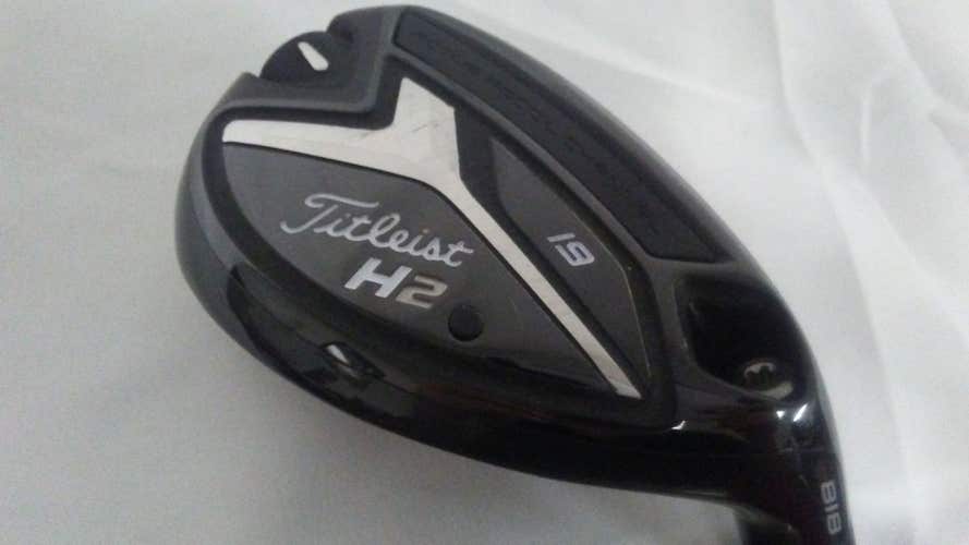 Titleist 818H2 19* Hybrid (Fujikura Atmos HB Blue, Stiff) 3HY Golf Club