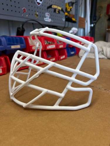 Used Riddell Speed S2BDC-TX-HS4 Face Mask - White