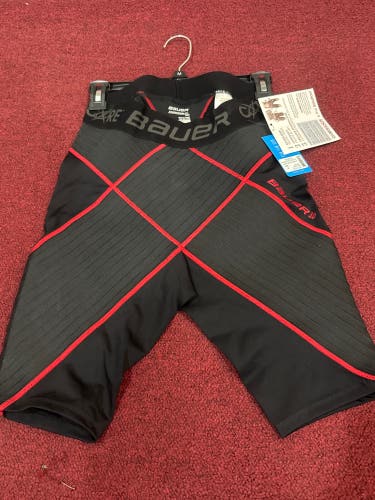 Bauer Core 3.0 shorts size adult medium  (New)Item#M30