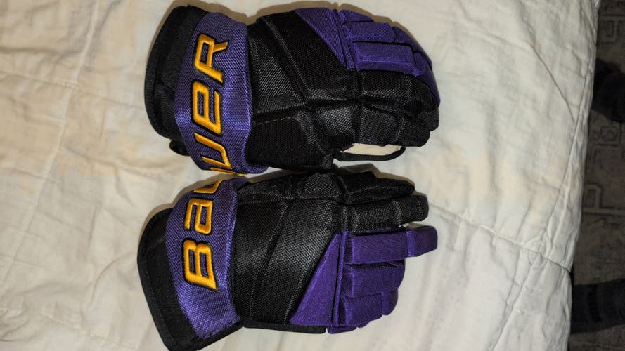 Brand New Bauer Vapor Team Pro Gloves 14"