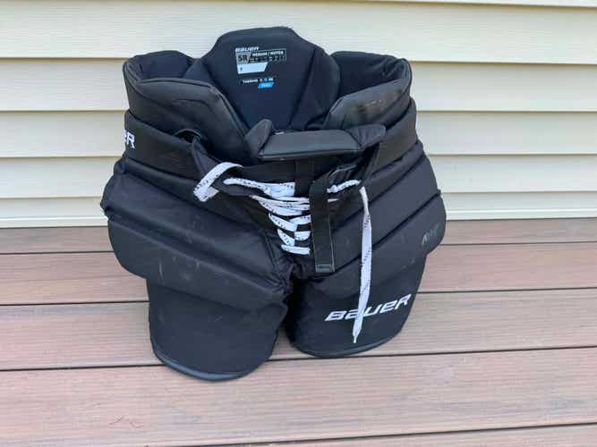 Senior Medium Bauer Pro Hockey Goalie Pants (Used)