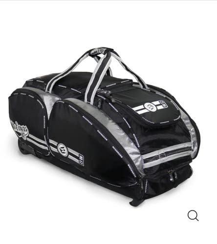 No Errors NO E2 Rolling Catcher’s Bag – Black