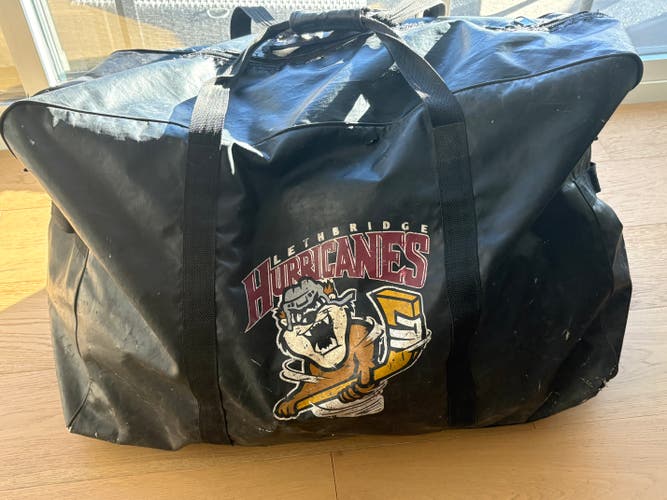 Lethbridge Hurricanes Taz logo equipment bag