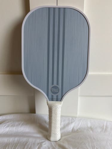 Pickleball Paddle (New)