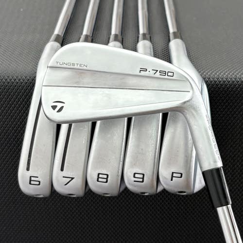 TAYLORMADE P790 2023 IRON SET 5-P +1/2"