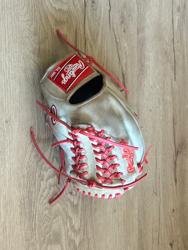 Rawlings Heart of the Hide RH Baseball Glove 11.75" (Used)