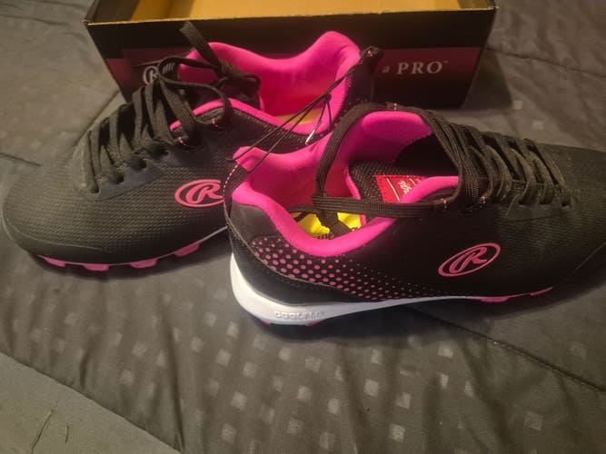Black Kid's 6Y (Big Kids / Youth) Rawlings Low Top Molded Cleats (New)