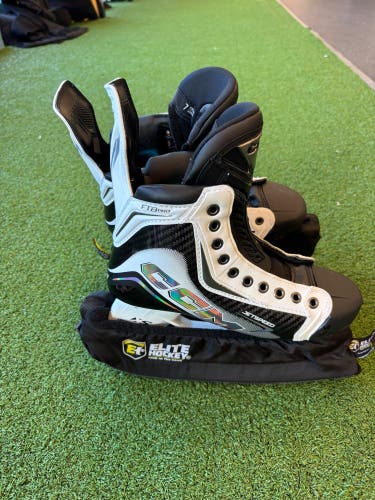 White 2026 CCM JetSpeed FT8 Pro Hockey Skates Regular Width 7 (Used)
