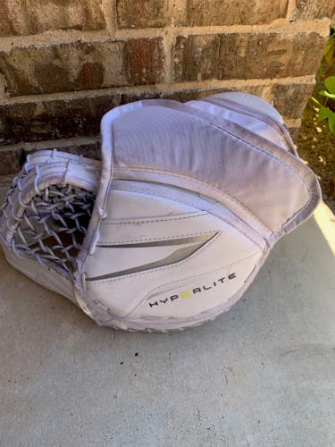 Bauer Vapor Hyperlite 2 Regular (Used)