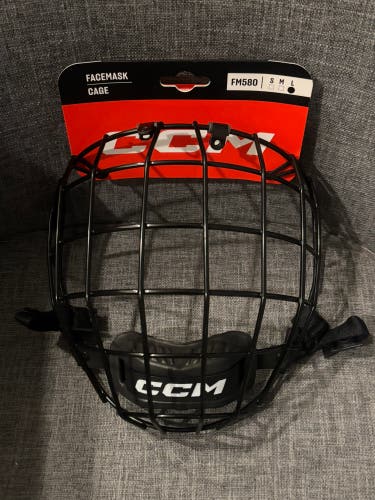 CCM FM580 Hockey Face Mask Cage Senior Large Black New with Hardware