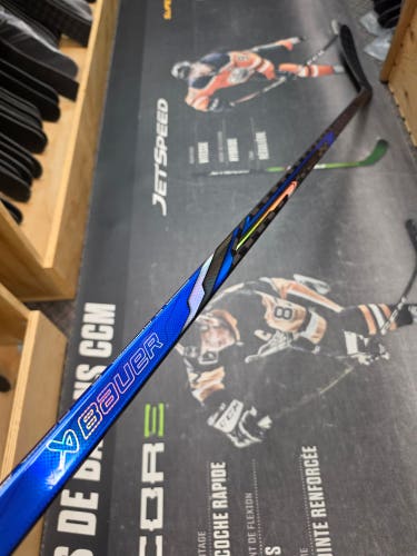 P28M | 82 Flex NEW! Senior Bauer fuse Left Hand Hockey Stick 2NProXL Pro Stock (New)