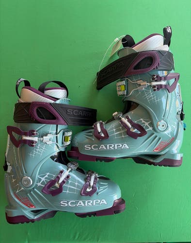 Scarpa Freedom Ski Boots | Mondo 23 & 23.5
