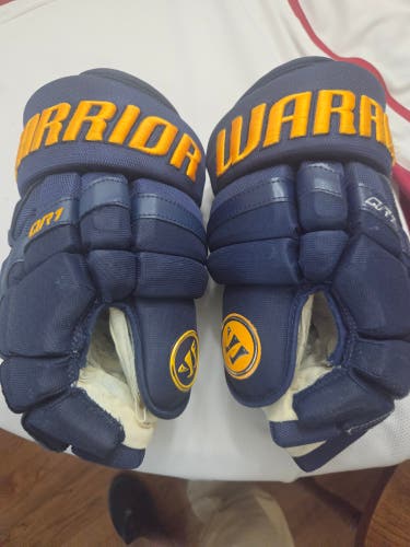Warrior Covert QR1 Pro Gloves 14" Pro Stock (Used)