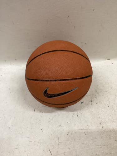 Used Nike Basketball Youth Outdoor Child 11725-S000510078
