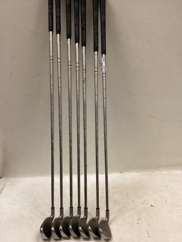 Used Callaway BIG BERTHA Mens Iron Set RH 2I-PW 11725-S000510091