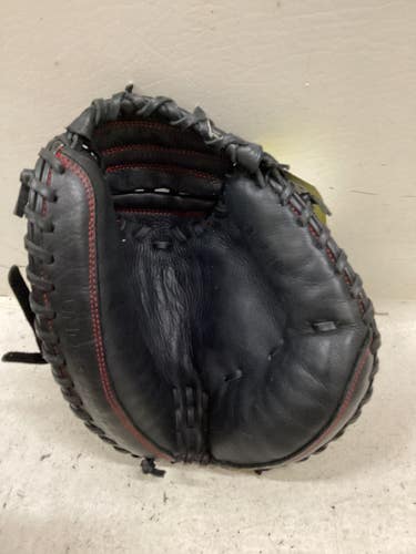 Used Under Armour UACM-100A BB/SB Catchers RH Throw Black 33 1/2" 11725-S000510267