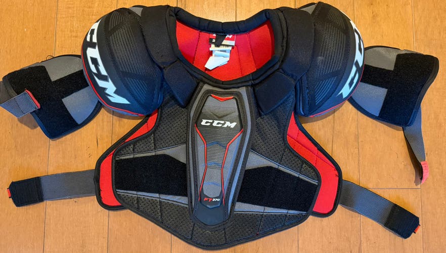 Large Senior CCM JetSpeed FT370 Shoulder Pads (Used)