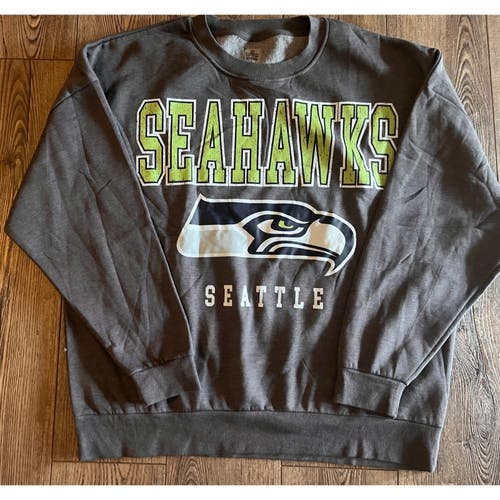 NWT women's medium Seattle Seahawks Gameday Couture fleece crewneck sweatshirt
