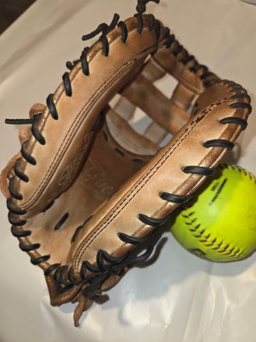 Rawlings RH Catcher's Liberty Advanced Softball Glove 33" (Used)