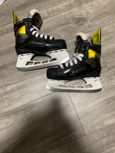 Bauer Supreme 3S Pro Hockey Skates Regular Width 13 (Used)