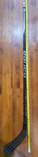 Intermediate Bauer Nexus Havok Right Handed Hockey Stick P28 65 Flex (Used)