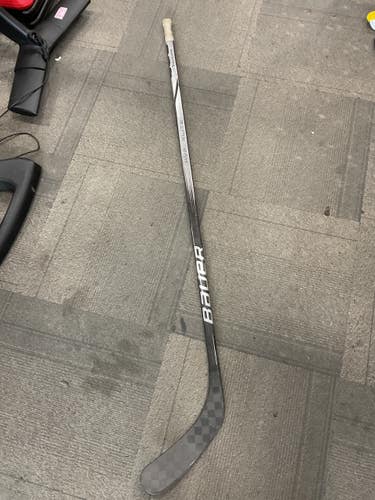 Used Bauer HYPER LITE 2 STICK Senior One Piece Right 77 Flex 11614-S000246023