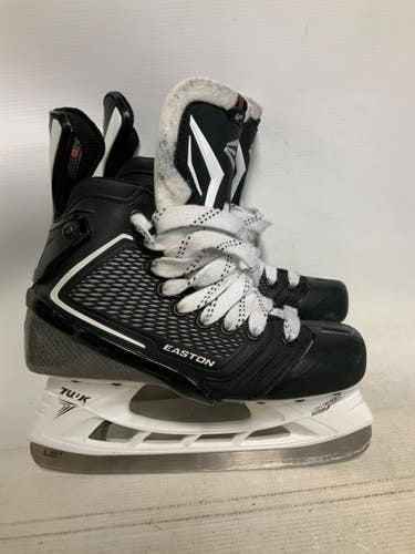 Used Easton MAKO M7 Intermediate Hockey Skate Intermediate 4.5 11823-S000042454