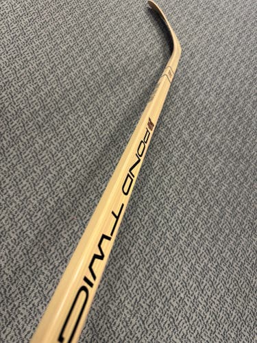 Chirp “Pond Twig” Senior Right Handed Hockey Stick P28 75 Flex (New)