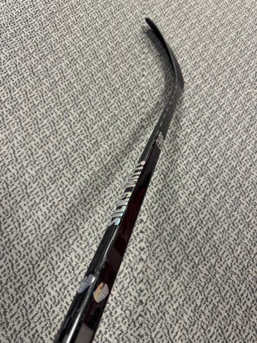 Chirp “Silky Mitts” Intermediate Right Handed Hockey Stick P28 55 Flex (New)