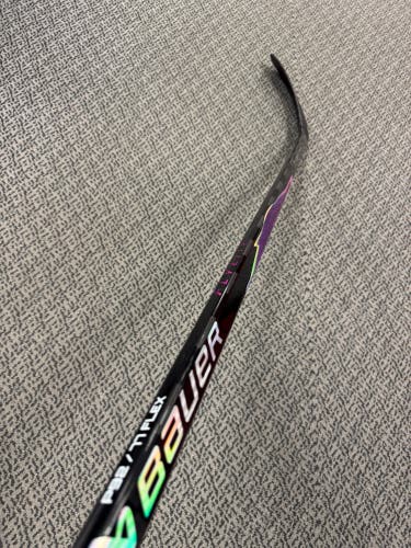 Senior Purple Bauer Vapor Flylite Right Handed Hockey Stick P92 77 Flex (New)