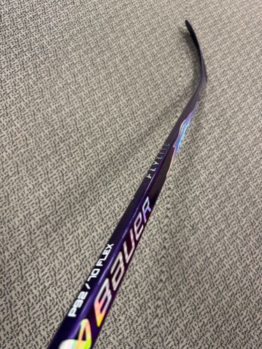 Senior Purple/Teal Bauer Vapor Flylite Right Handed Hockey Stick P92 70 Flex (New)