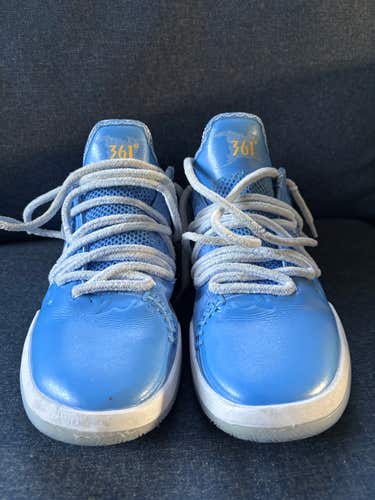 Joker 2 Azure Basketball Shoes - Men's Size M 11.5 (W 12.5) (Used)