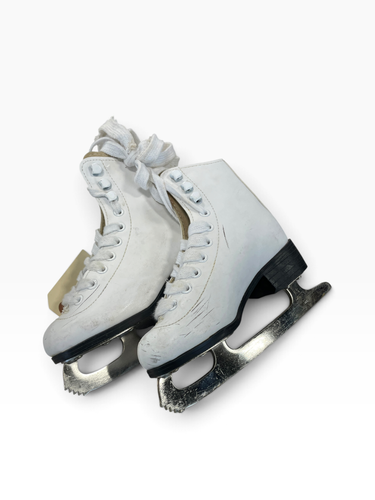 Used CCM Girls Figure Skate White Junior 05 11735-S000370278