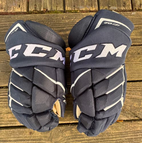 Blue Senior CCM JetSpeed FT390 Gloves 15" (Used)