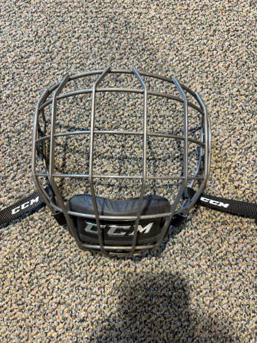 Small CCM FM680 Cage (New)