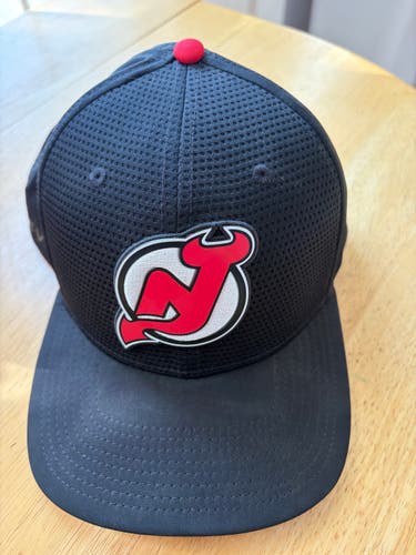 NJ Devils Team Hat