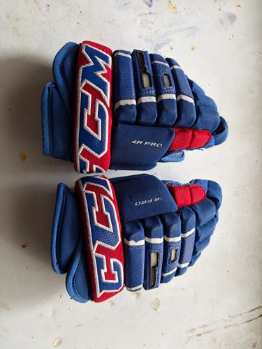 CCM HG4RPro Gloves 11" (Used)