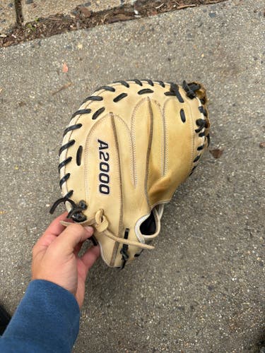 2025 Wilson Catcher's A200 dpcm Baseball Glove 33" (Used)