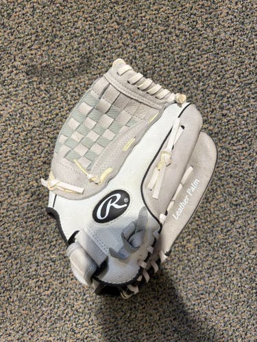 Rawlings FP12GWDS RH Fastpitch Softball Glove 12" (Used)
