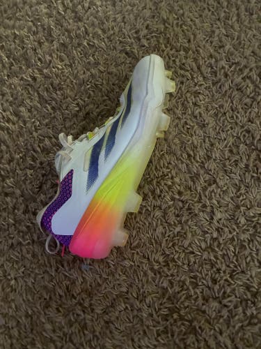 Men's Size M 10.5 (W 11.5) Adidas Adizero Low Top Molded Cleats (Used)