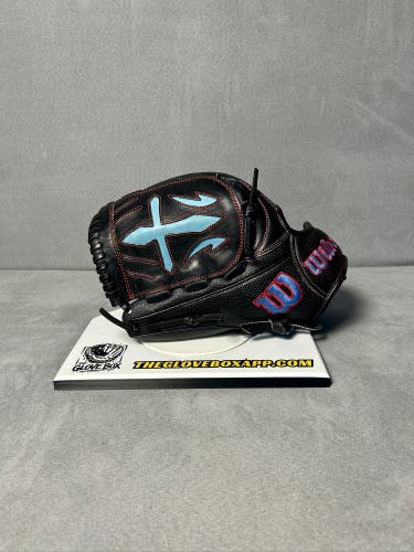 Wilson A2000 B23 LH Pitcher's Baseball Glove 12" (Used)