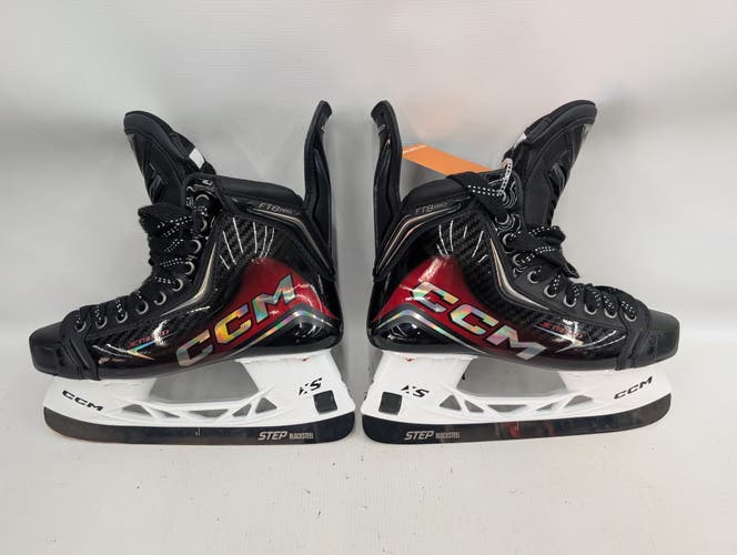 CCM JetSpeed FT8 Pro Hockey Skates Regular Width 7 (Used)