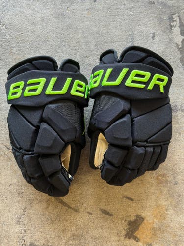 USED Bauer Vapor Gloves 13" Blackout - Lundkvist